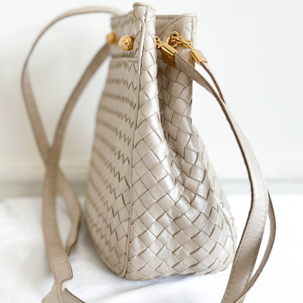 Bottega Veneta Shoulder Bag - Picture 4 of 16